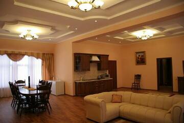 Апартаменты трехкомнатные с двумя спальнями, гостиной. в Санатории Княжна Мери